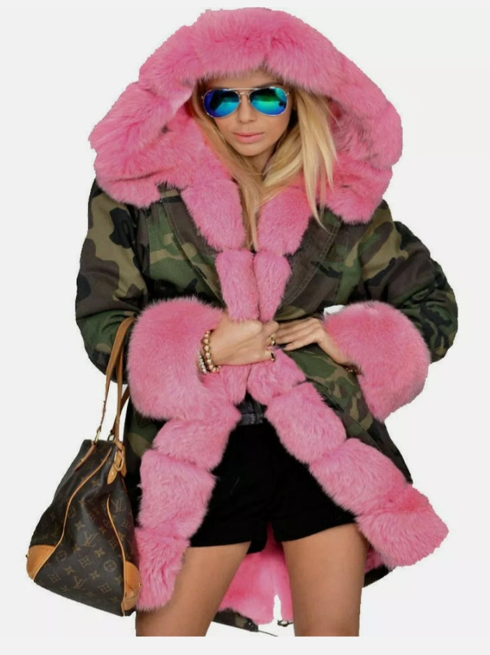 Ladies Camouflage pink jacket perfect for winter